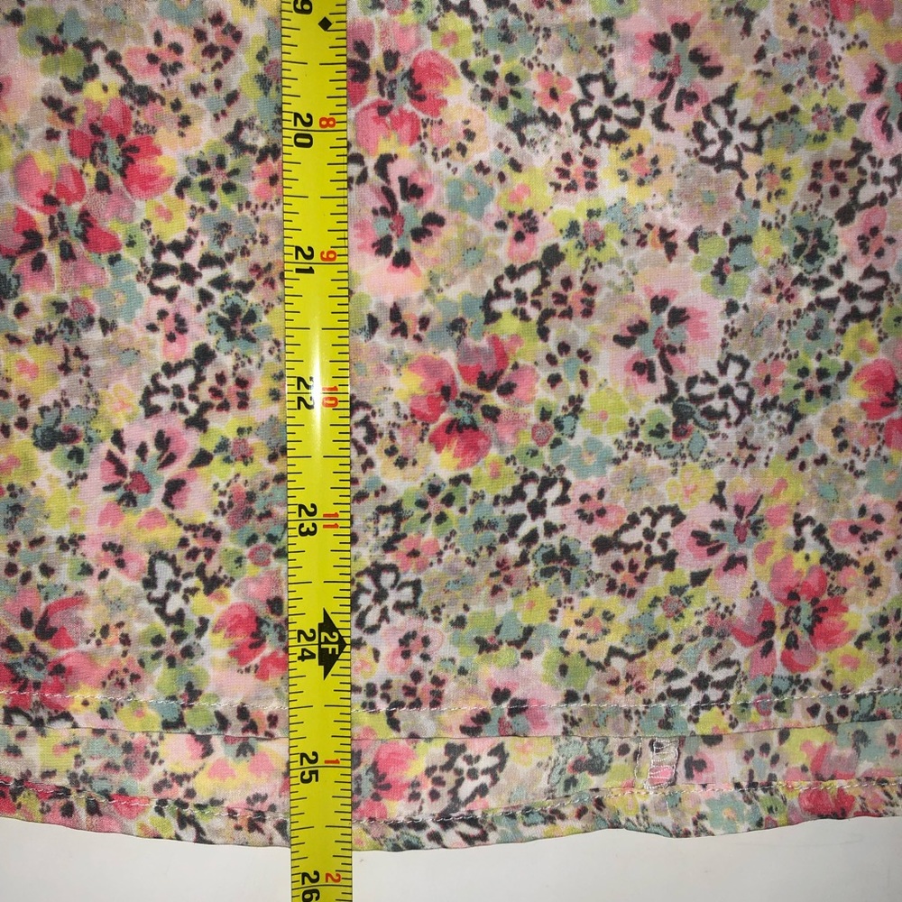 Candie’s Floral Razor Back Tank Size Medium - Picture 7 of 7